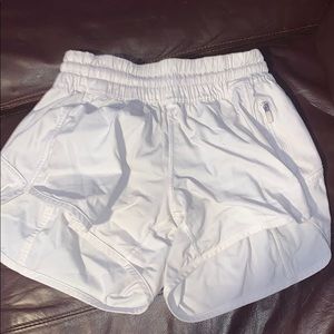 Lululemon shorts size 4
